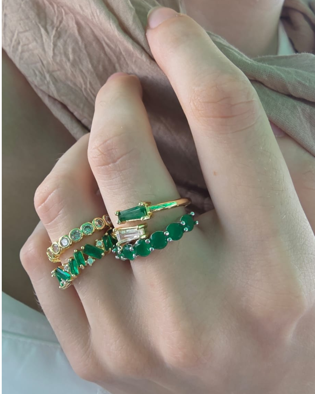 Emerald Majesty Quart - (Stack of 4)