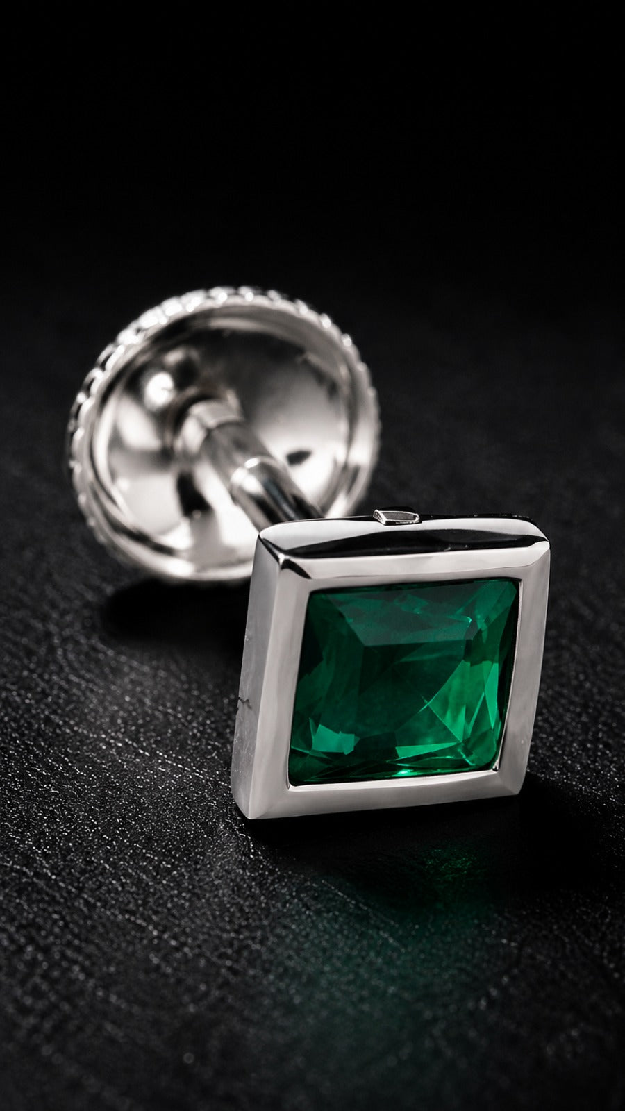 Quard Relic Earpin (Man)