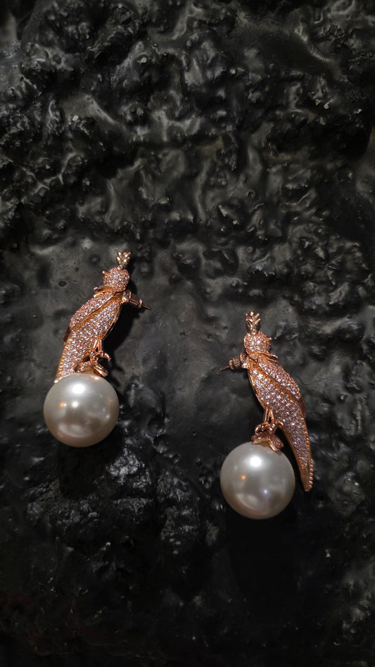 Aurora Talon Earring