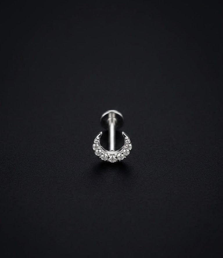Moonlit Earpin (Man)