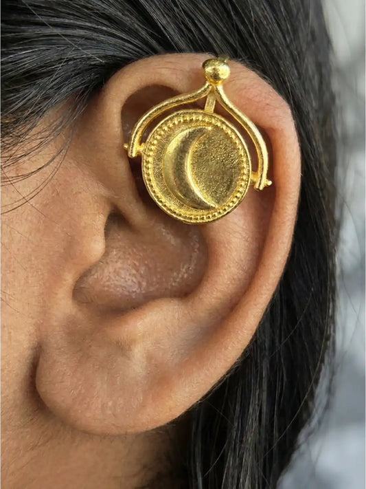 Anshula Chandra Earcuff