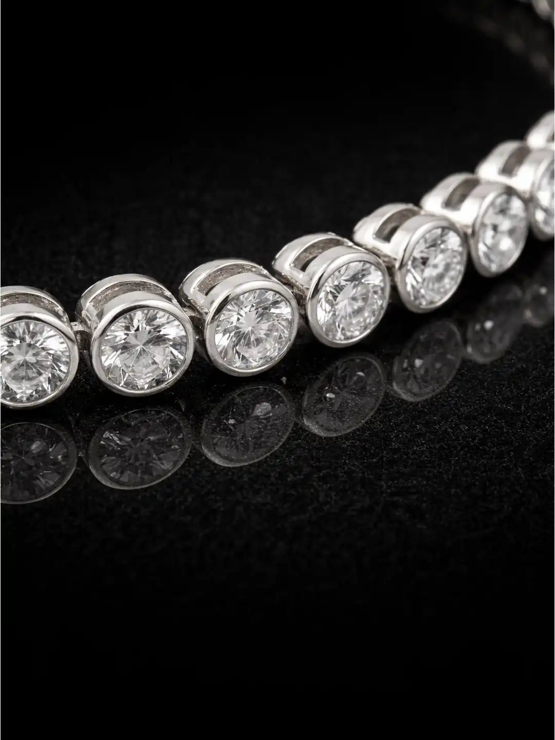 Aurora Beam Bracelet crafted in 925 silver