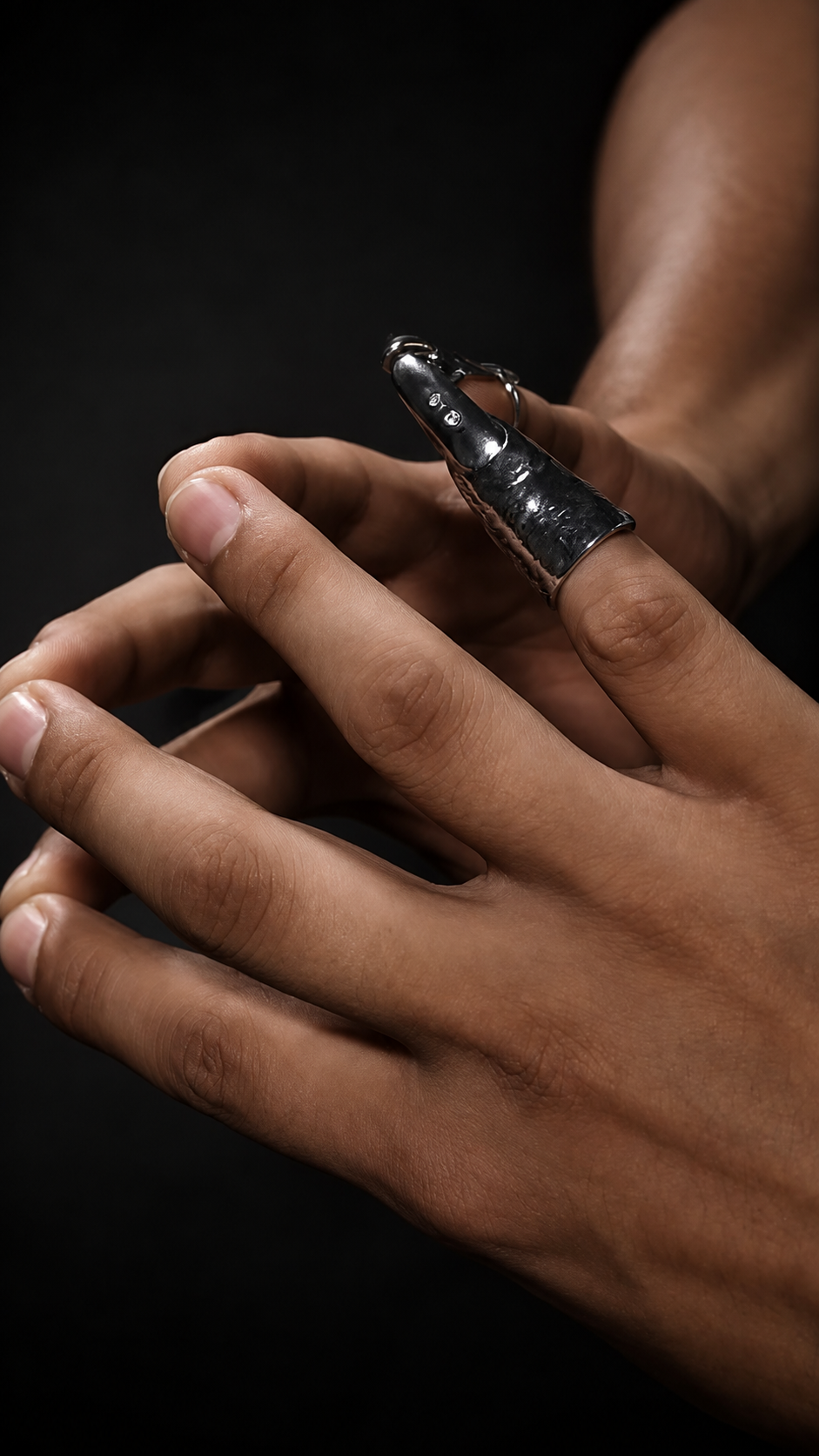 Crome Nova - Nail Armor (Man) - NearEarthobject