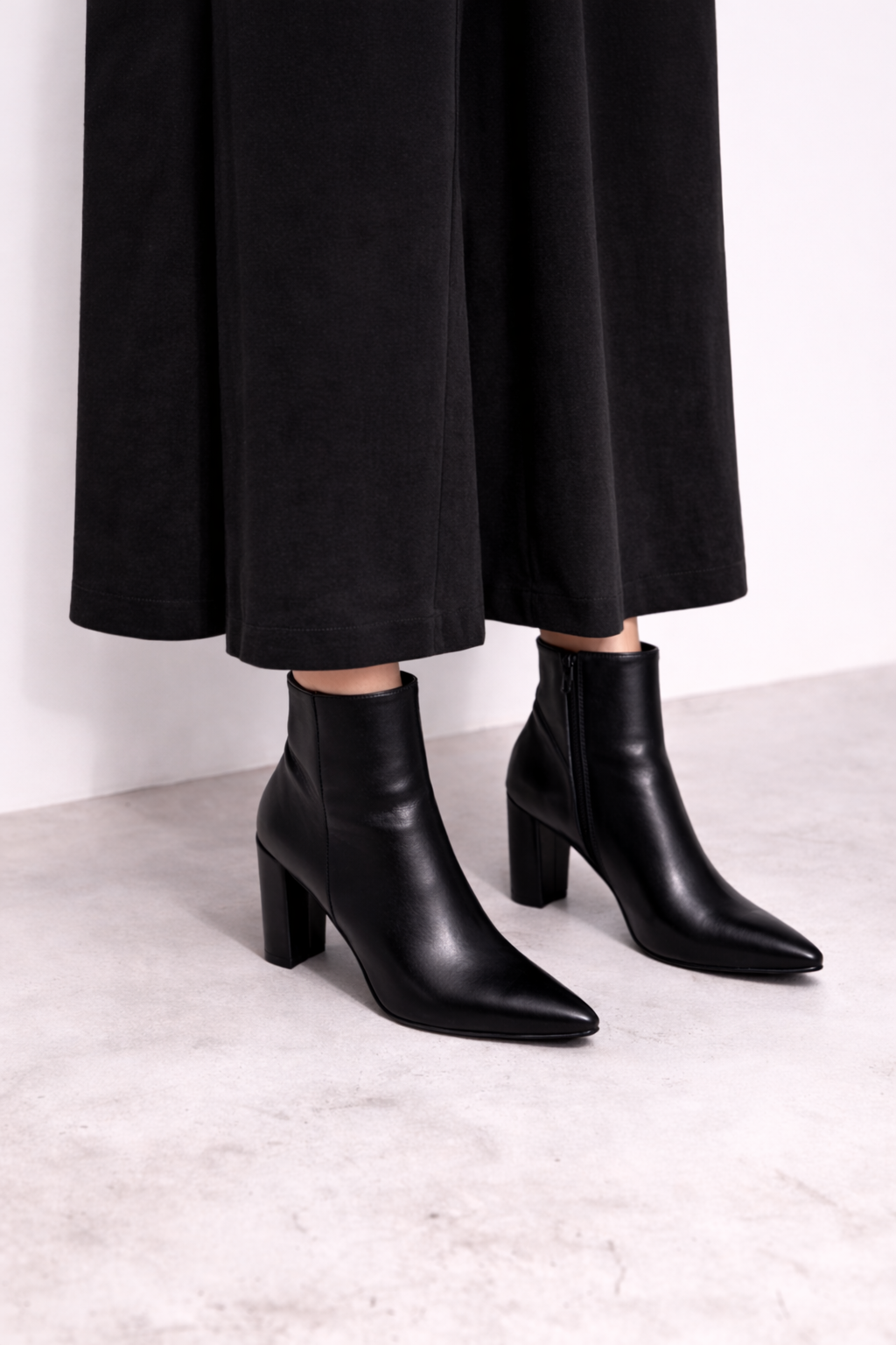 Tamasa-Dhara Pleated Pant