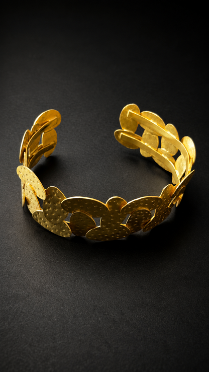 Dawnrise Choker