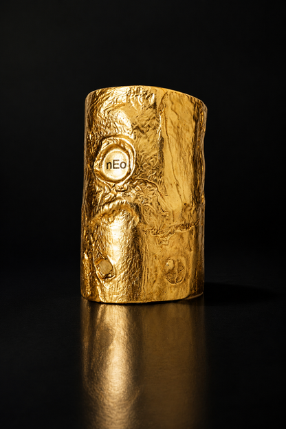 Auric crater handcuff (Man)
