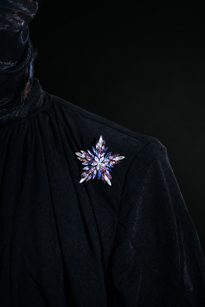 Frost Spire Brooch (Man)