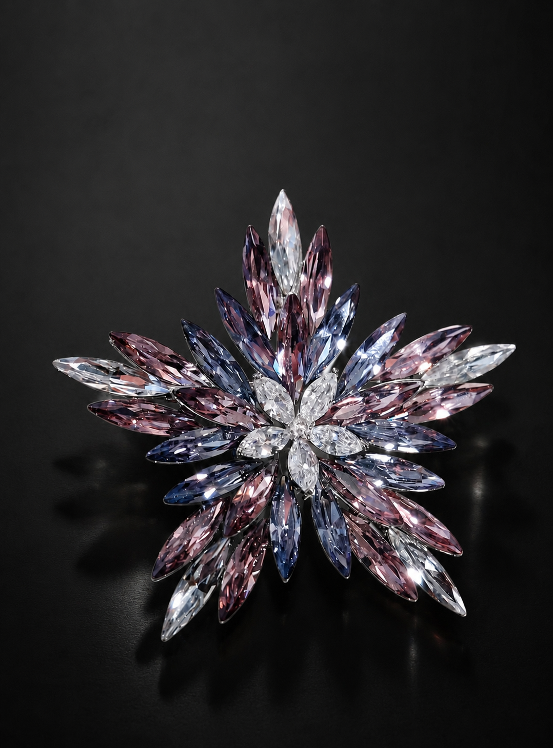 Frost Spire Brooch (Man)