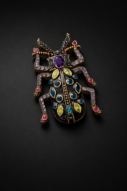 Stag Amulet Brooch (Man)