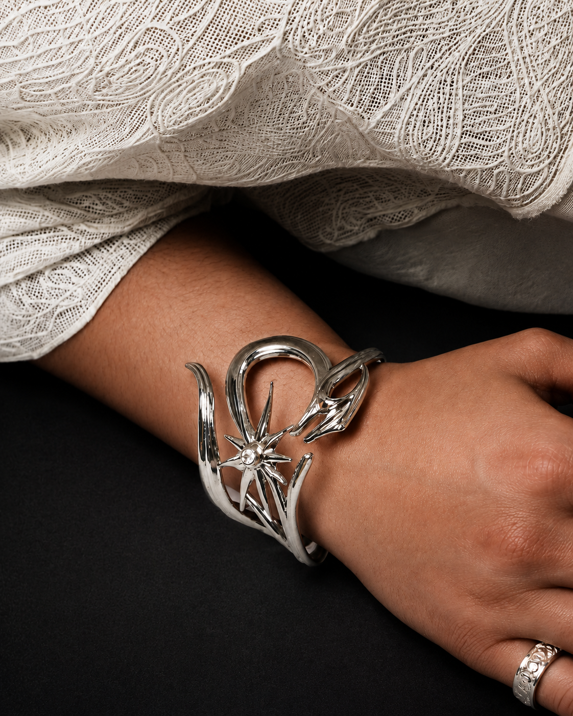 Nova Claw Cuff (Man)