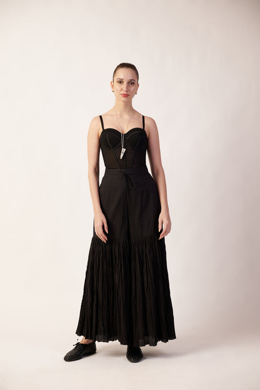 Eclipse Veil Pant : Woman wearing a black Pant - near Earth object | Women's Pants | Bottoms | Pret Clothes | nEo Clothes.