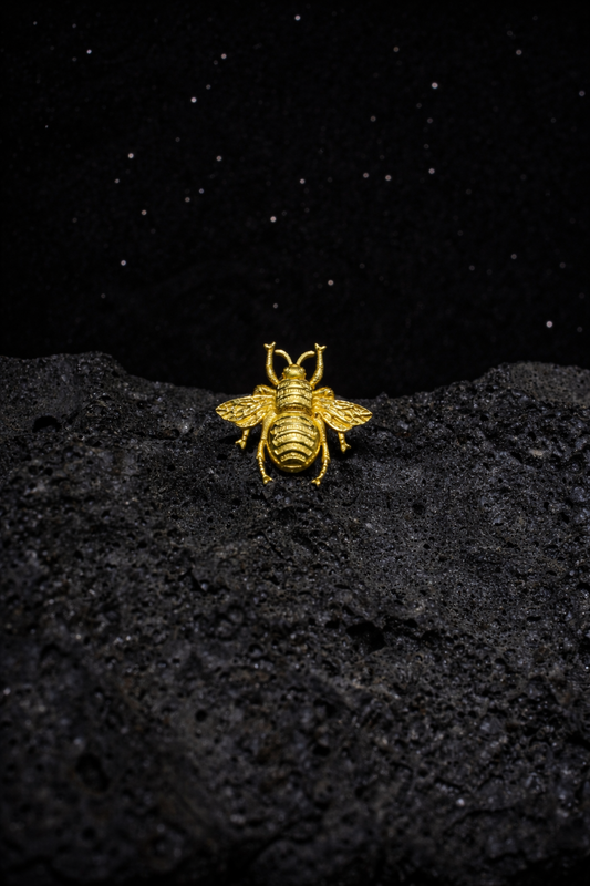Hivora Brooch