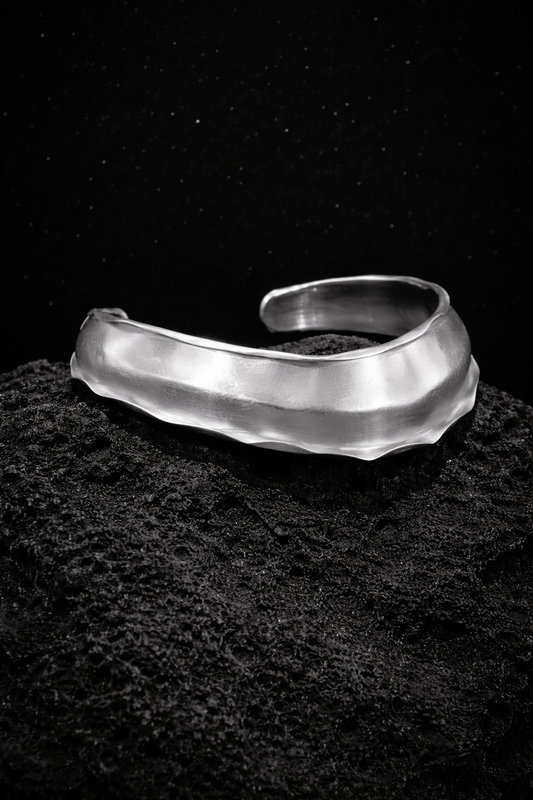 Kshara Ridge Choker - NearEarthobject