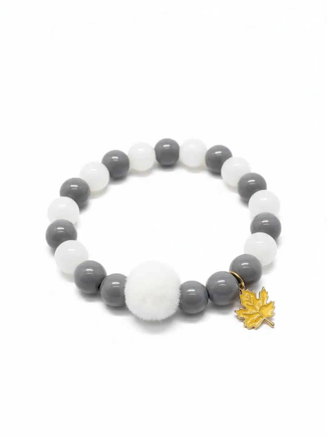 Bracelet with gray and white beads and a gold leaf charm for pet