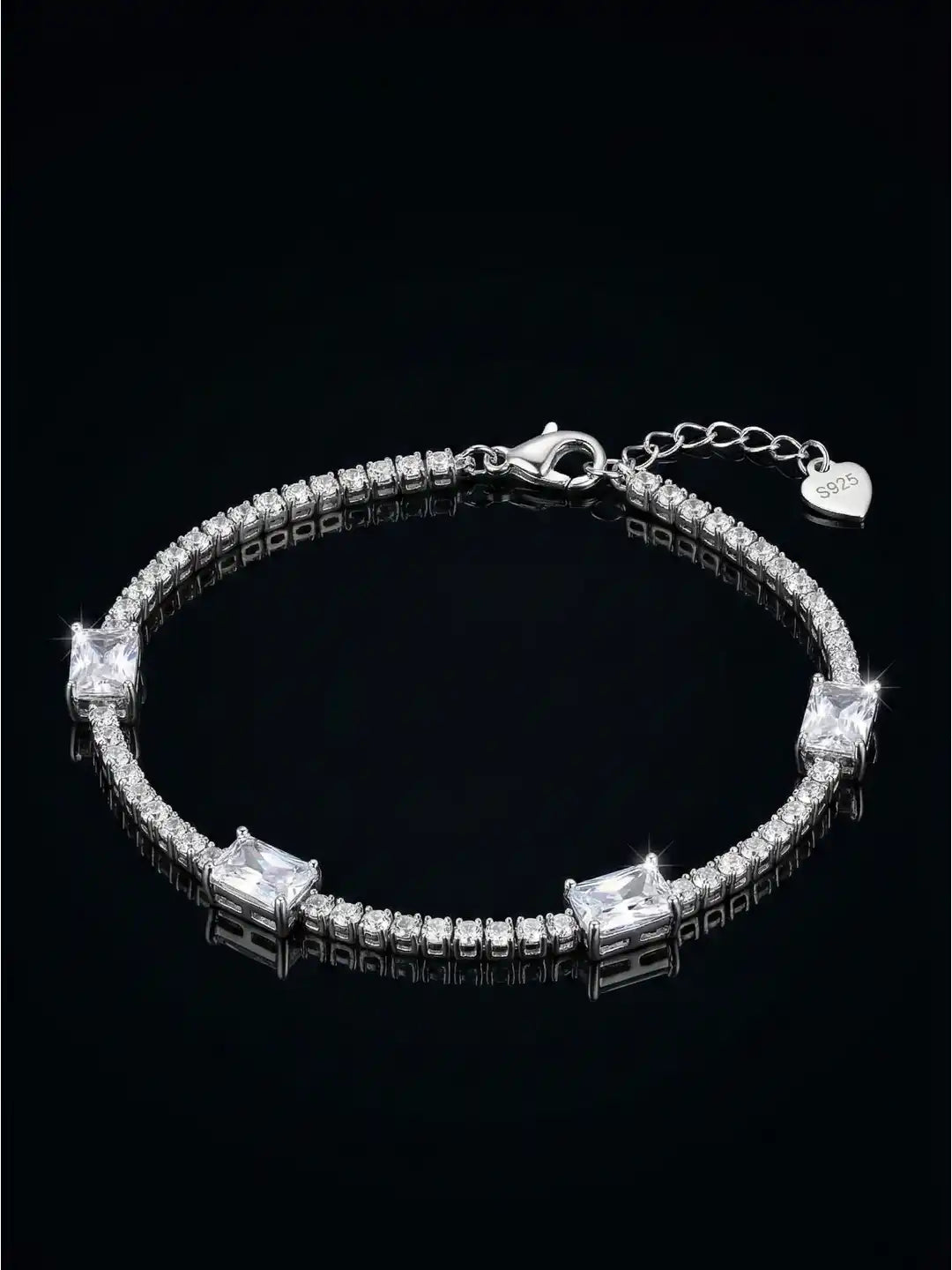 Radiant Quadra Bracelet crafted in 925 silver