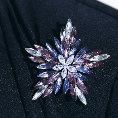 Frost Spire Brooch (Man)