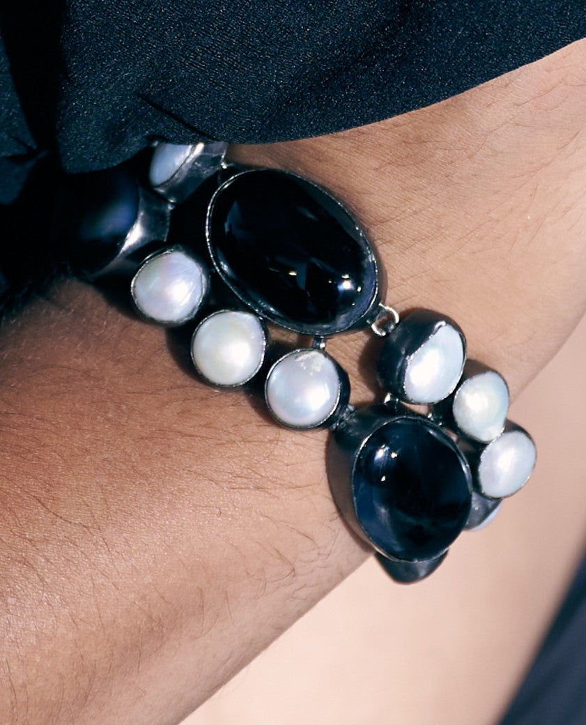 Noir Moon Pearl Bracelet (Man)