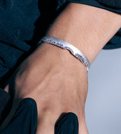 Sapphire Wave Cuff (Man)