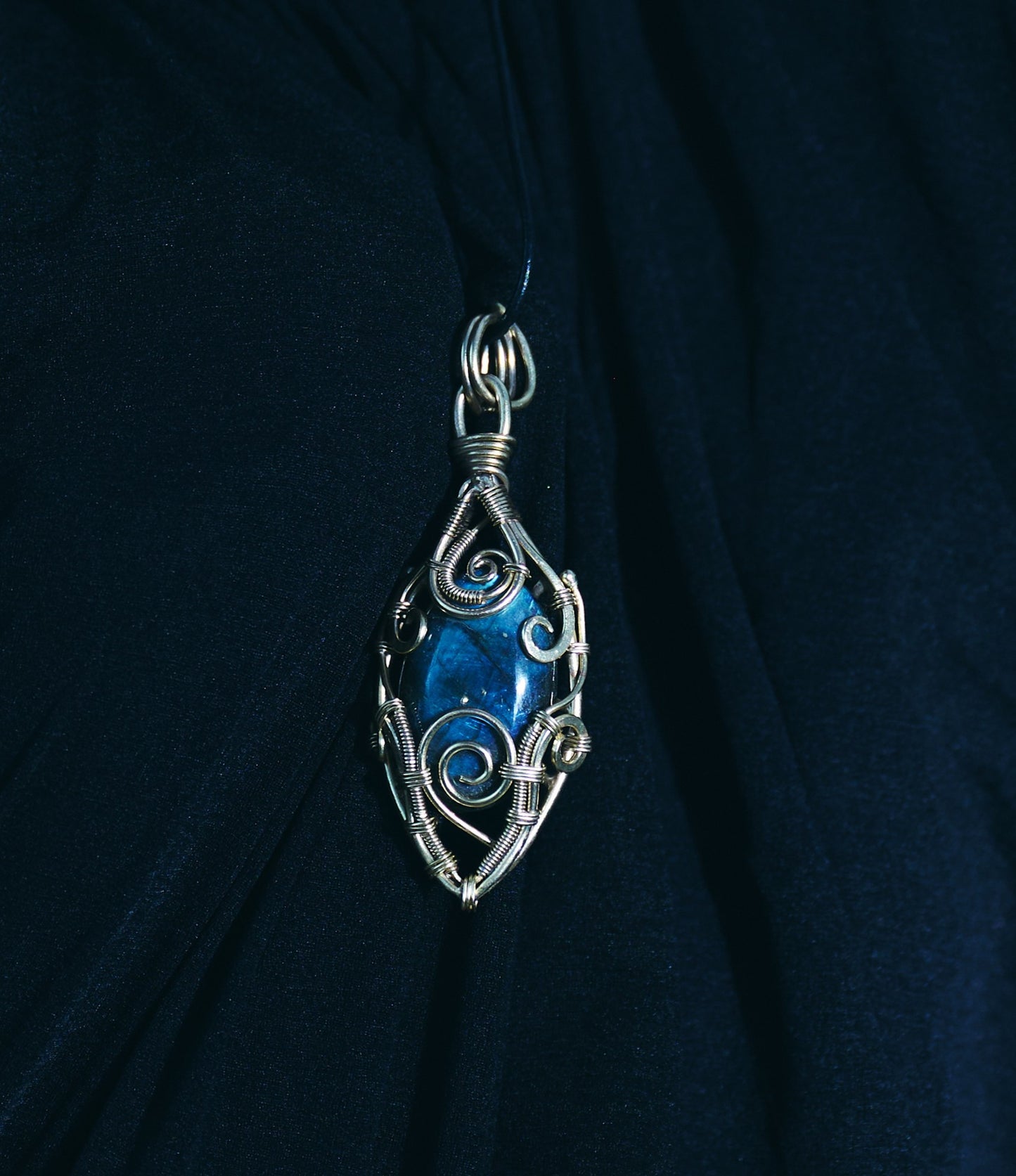 Evelisse Necklace (Man)