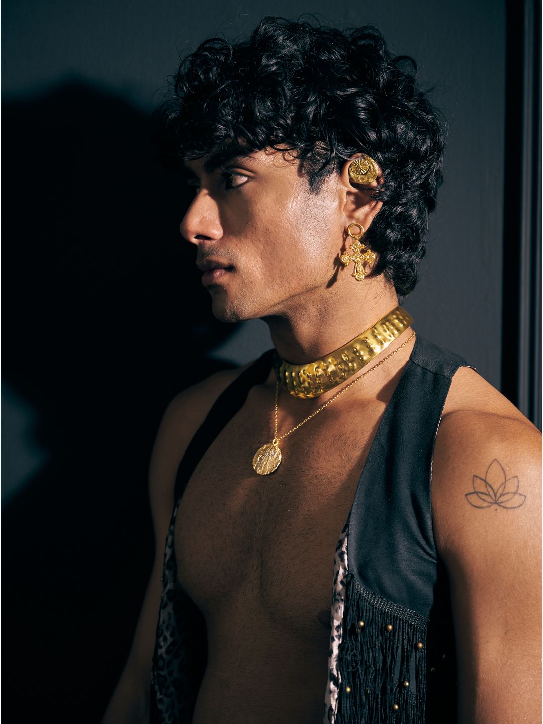 Resonance Ear Cuff (Man)