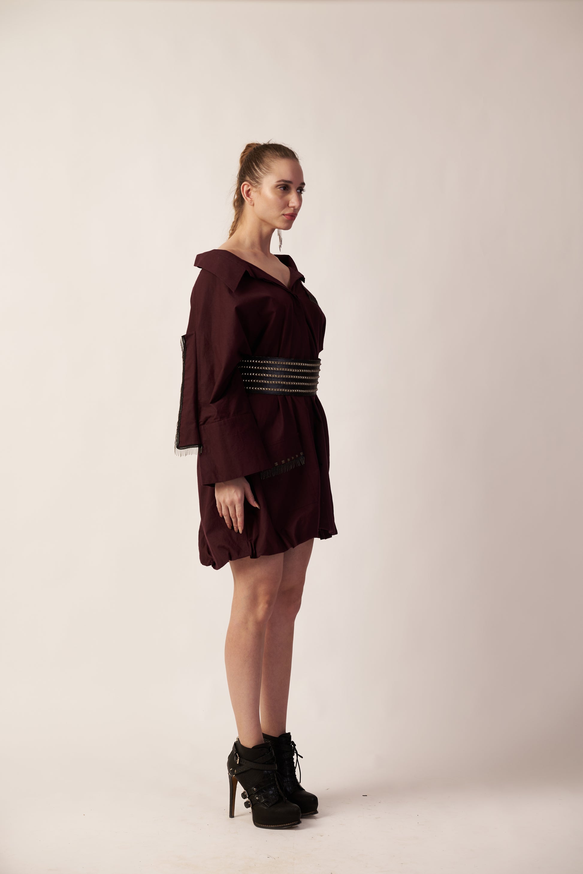 Woman wearing a Coca cola dress with a belt and high-heeled shoes  | Women Dresses | Pret Clothes | nEo Clothes.