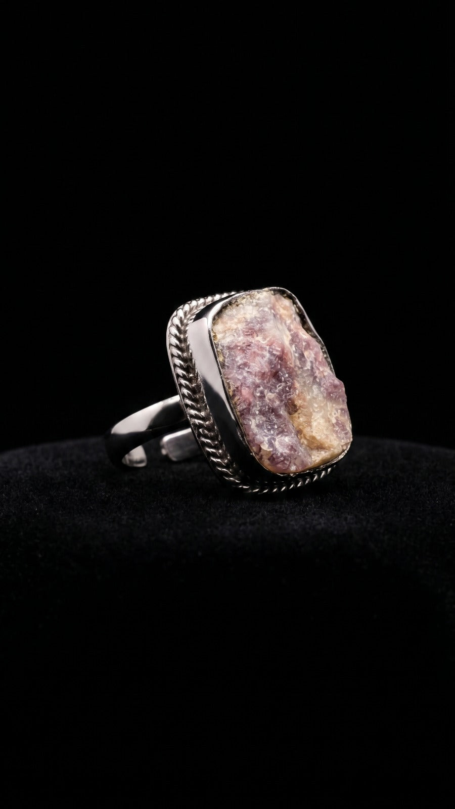 Revery Noir Ring