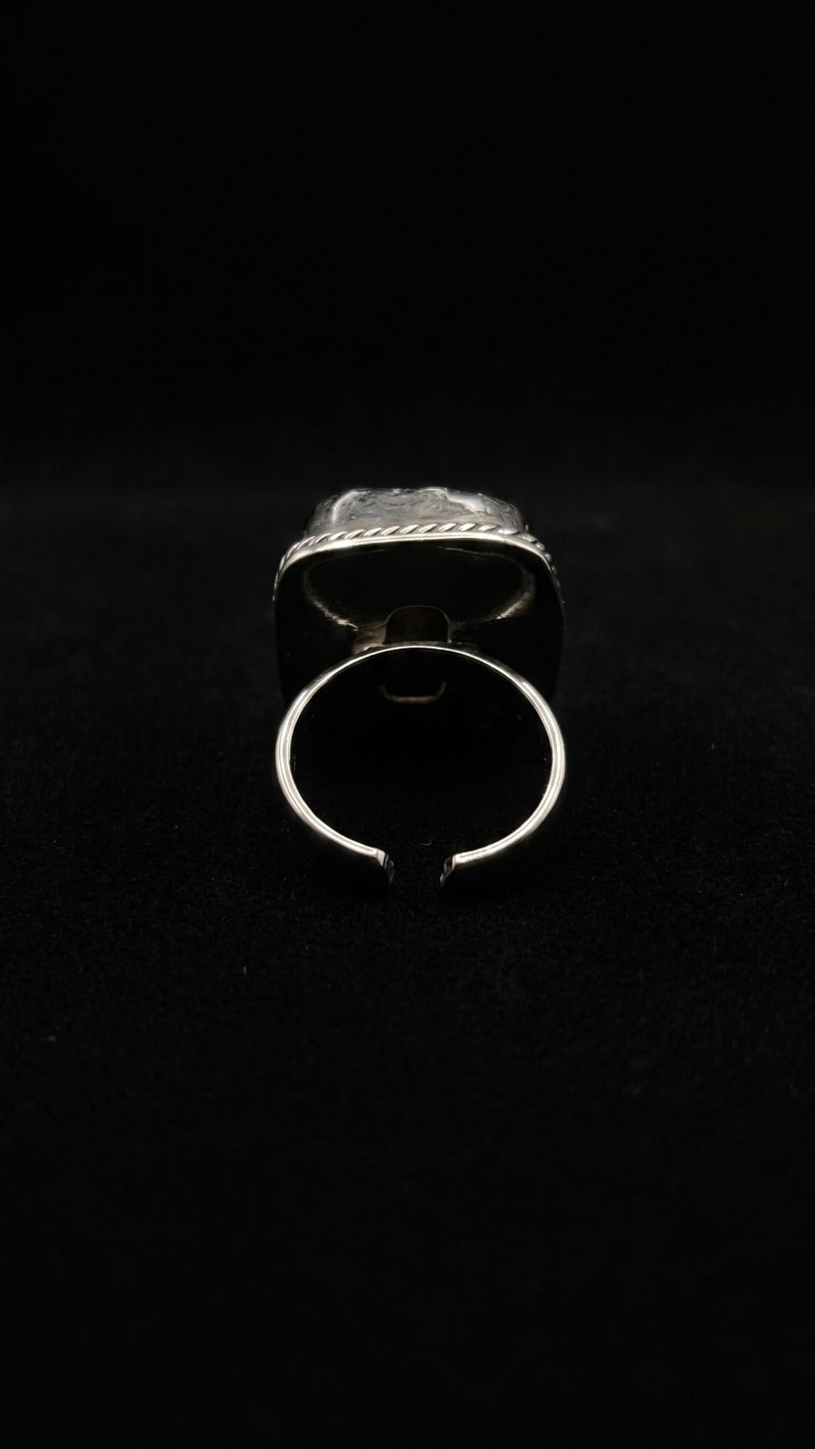 Revery Noir Ring