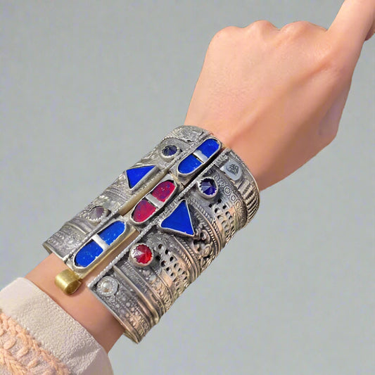Silver bracelet with colorful gemstones | Statement Handcuff | Bracelet | neo jewelry 