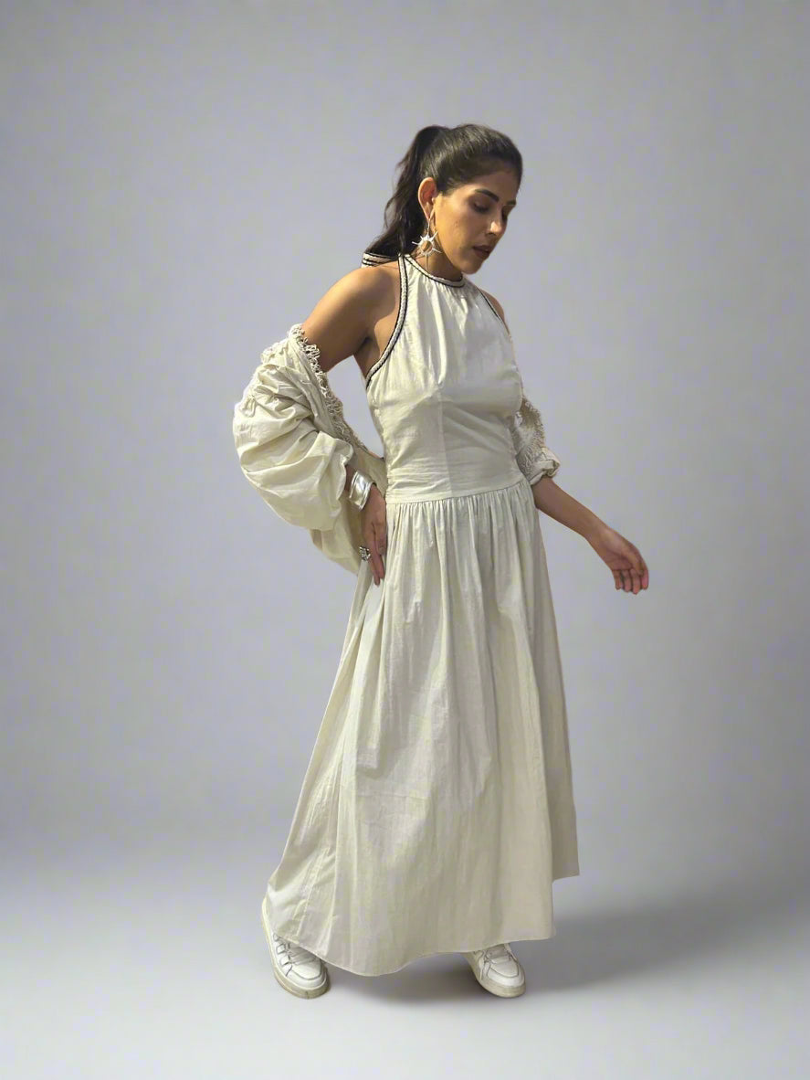 Woman wearing a white dress with white shrug| Women's Shrug | Jacket | Pret Clothes | nEo Clothes.