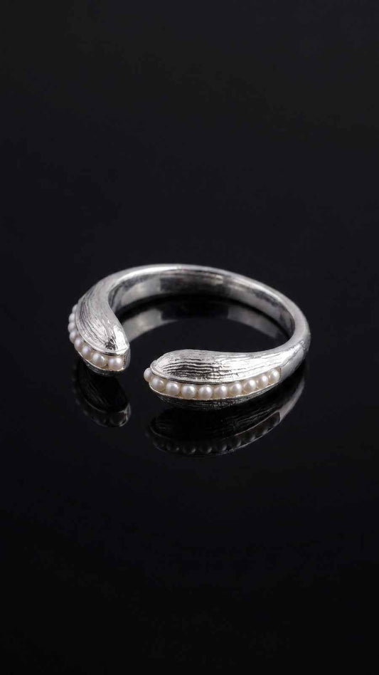 Lunar Twinflare Ring